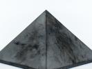BEWIT Šungitová pyramida, leštěná - 10 cm